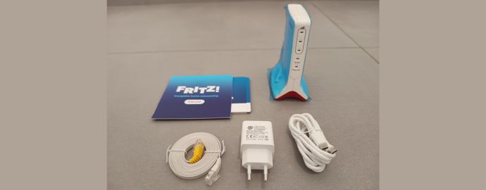accessori confezione FRITZ!Box 6825 4G